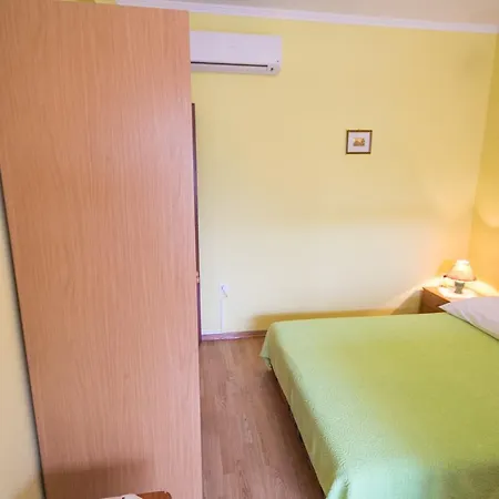 Sandra House With Apartamento *
